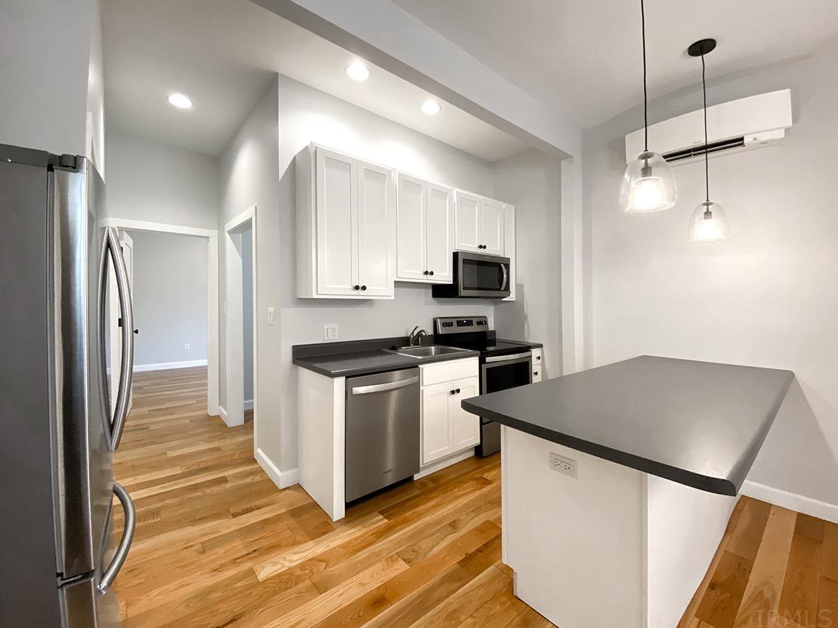 726 West 6th Street, Unit 2 Bloomington, IN 47404 - Photo 8 of 18