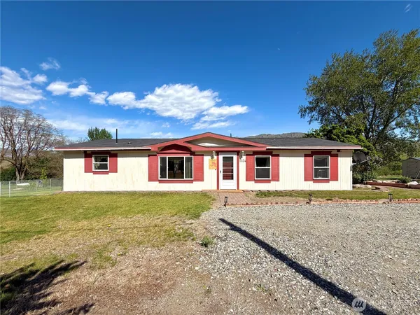 $404,900 | 1024 Old Highway 97, Brewster, WA 98812