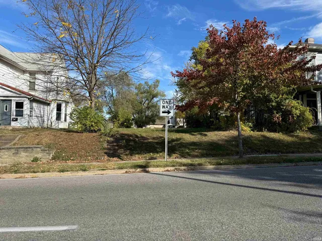 $100,000 | 1440 South Street, Lafayette, IN 47901