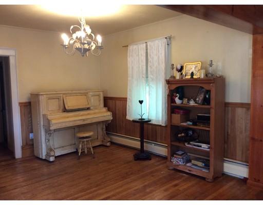4 Wayside Road Worcester, MA 01605 - Photo 3 of 17 Gallery Image 3