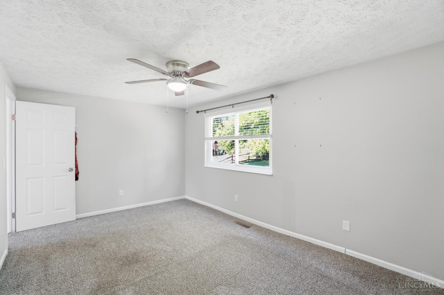 8739 Exeter Place Maineville, OH 45039 - Photo 16 of 33