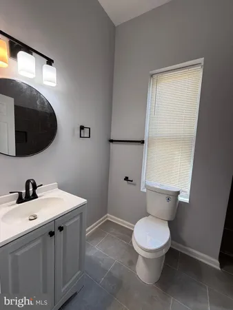 $1,950 | 1806 North Mount Street, Baltimore, MD 21217