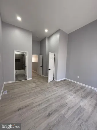 $1,950 | 1806 North Mount Street, Baltimore, MD 21217