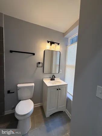 $1,950 | 1806 North Mount Street, Baltimore, MD 21217