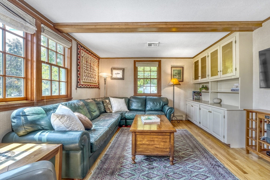 186 Conant Road Westwood, MA 02090 - Photo 15 of 34 Gallery Image 15