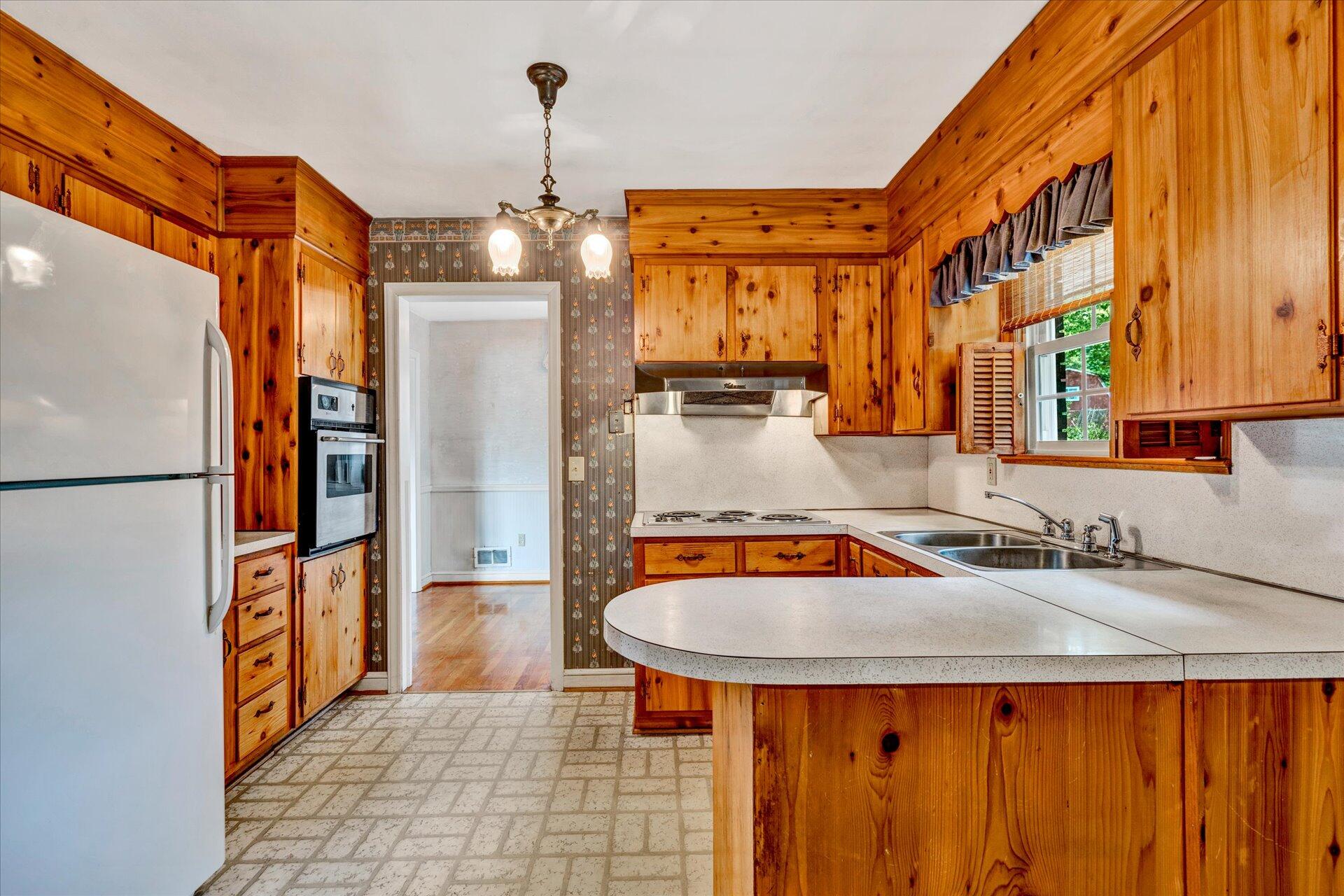 101 Frontier Road Northeast Roanoke, VA 24012 - Photo 15 of 27 15-DSC4755