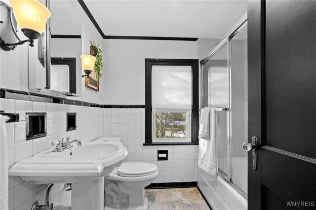 $229,900 | 1436 Eggert Road, Amherst, NY 14226