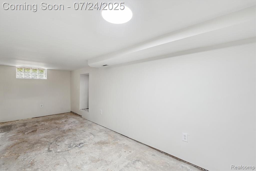 1696 Clark Lake Road Brighton, MI 48114 - Photo 29 of 58