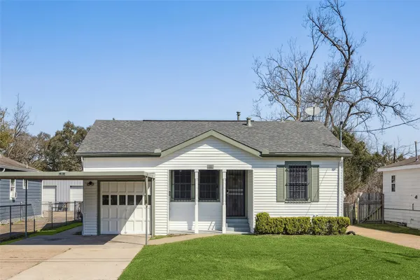 $2,350 | 1115 Post Street, Houston, TX 77022