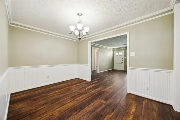 $2,400 | 1115 Post Street, Houston, TX 77022