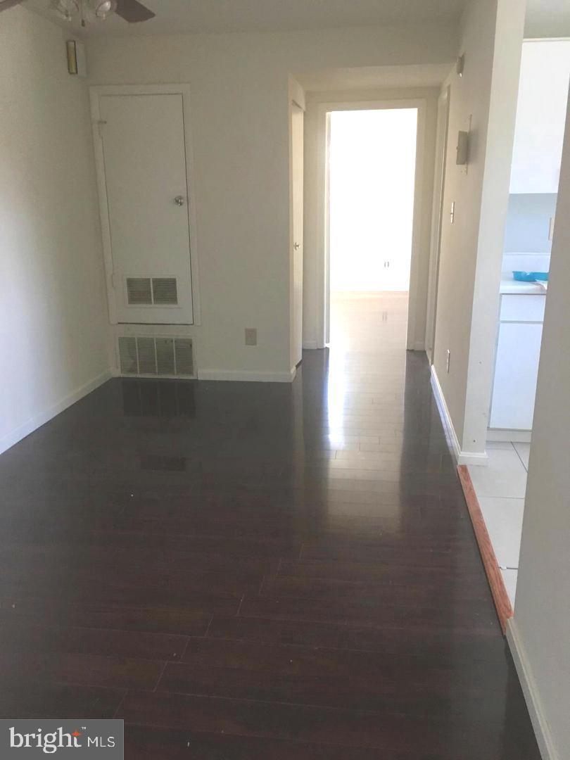 11913 L Tarragon Road, Unit L Reisterstown, MD 21136 - Photo 4 of 9 diningroom