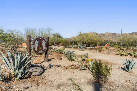 $1,775,000 | 40205 North 26th Street, Cave Creek, AZ 85331