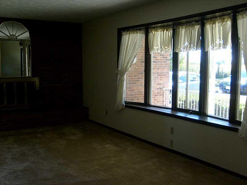 8301 Calland Road West Liberty, OH 43357 - Photo 4 of 23