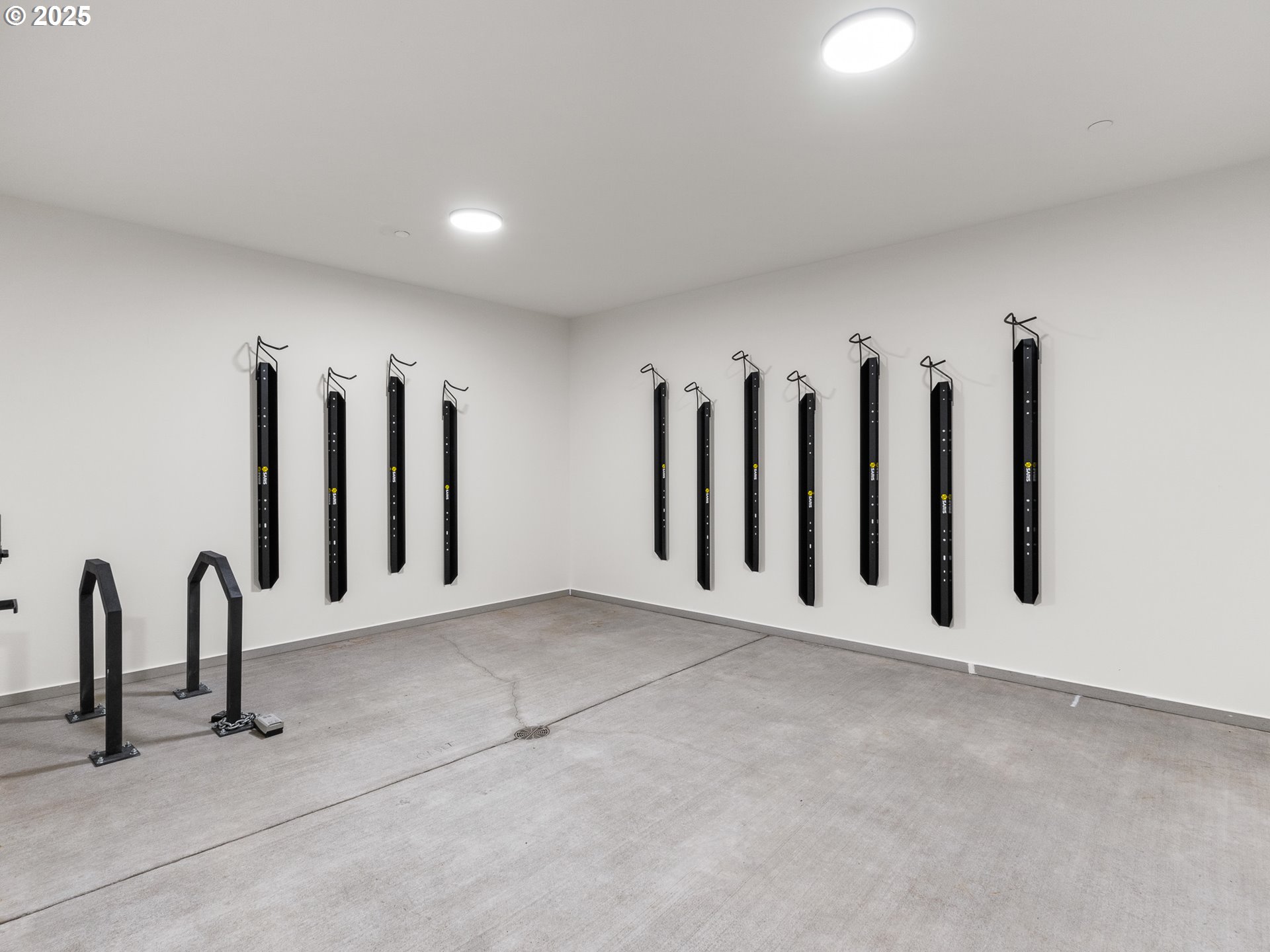 10985 East Burnside Street, Unit 15 Portland, OR 97216 - Photo 8 of 10