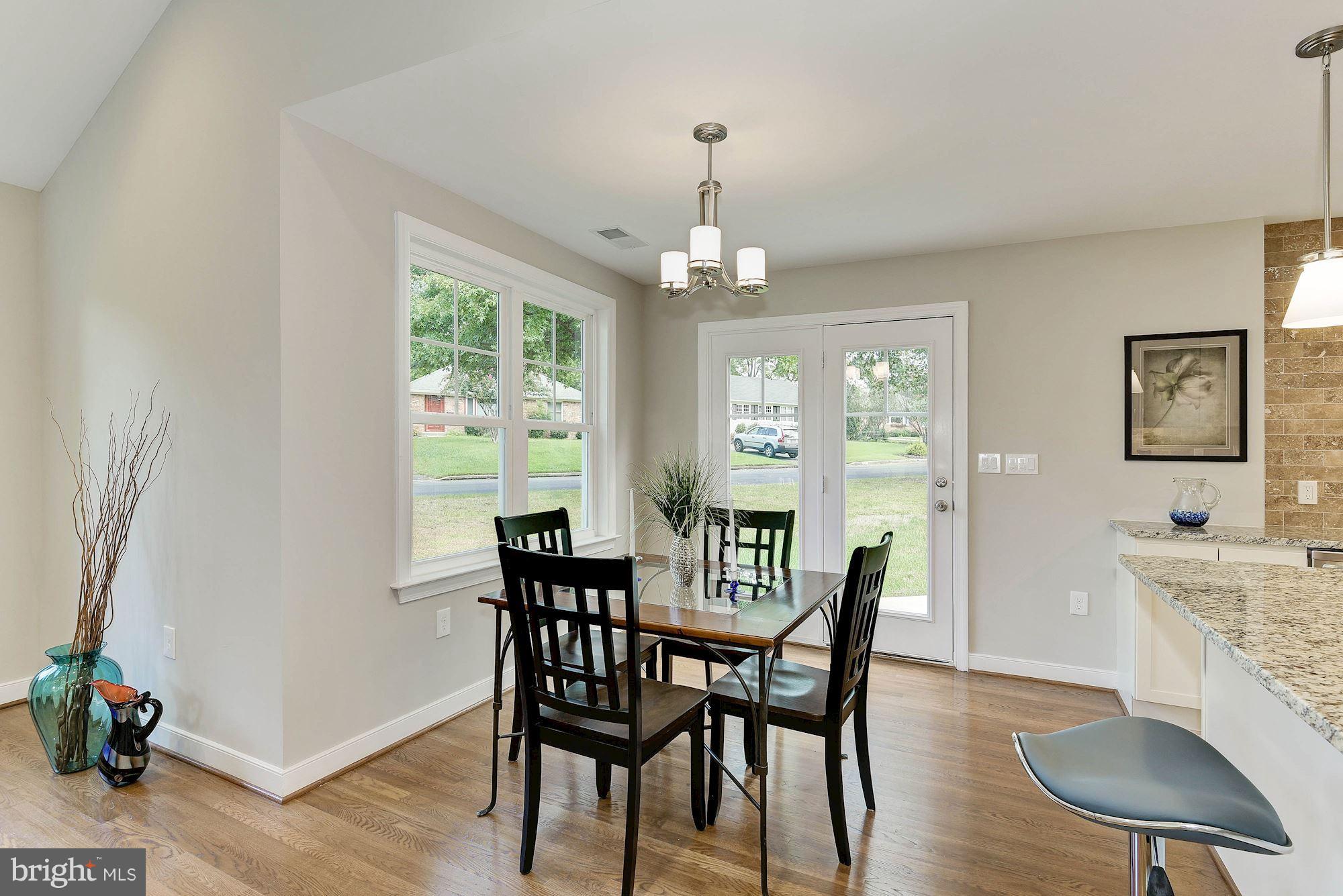 8017 Fairfax Road Alexandria, VA 22308 - Photo 14 of 30 Dining Room