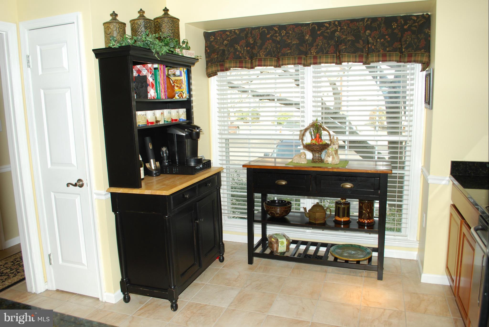 5659 Ridge View Drive Alexandria, VA 22310 - Photo 3 of 24 Beautiful tile floors