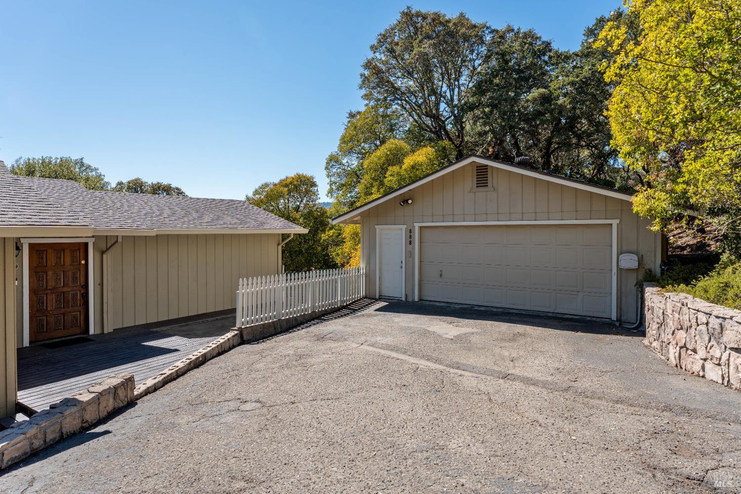 888 Watson Road Ukiah, CA 95482 - Photo 36 of 40 Gallery Image 36