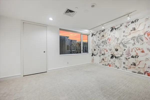 $6,500 | 901 West 9th Street, Unit 401A, Austin, TX 78703