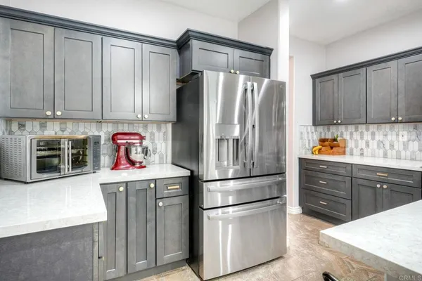 $1,100,000 | 931 Manteca Drive, Oceanside, CA 92057