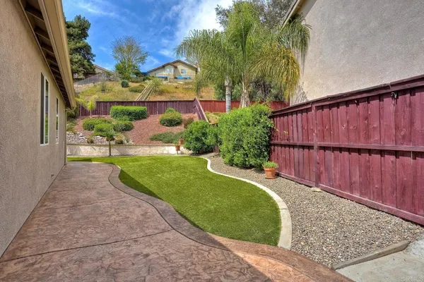 $1,100,000 | 931 Manteca Drive, Oceanside, CA 92057