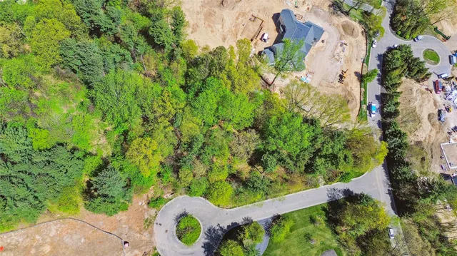 a view of a balcony with floor