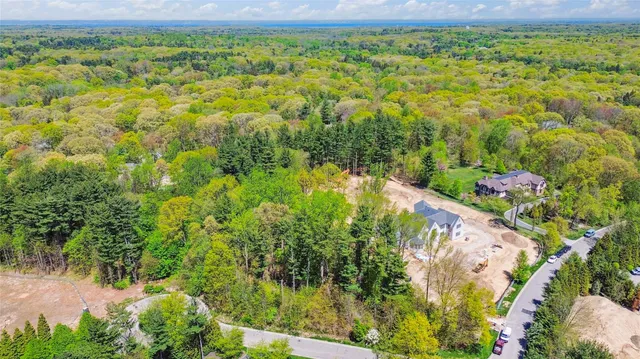 $1,850,000 | 10 Bromley Court, Muttontown, NY 11791