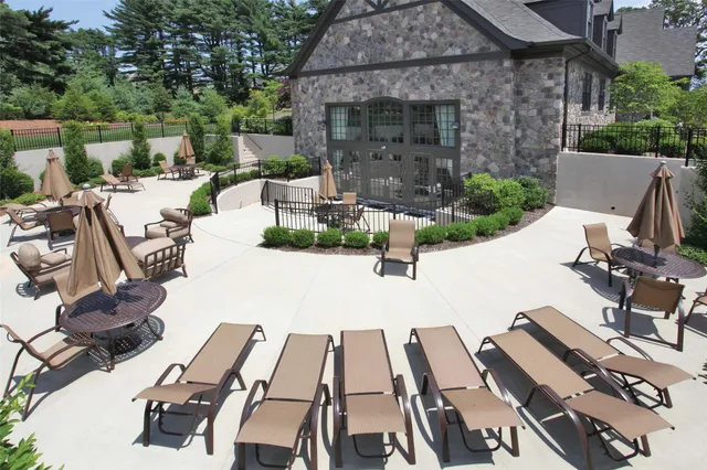 a view of a tennis court