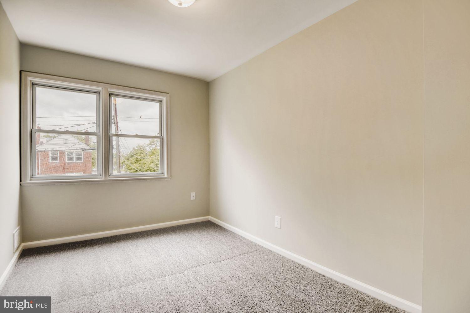 8301 Kendale Road Parkville, MD 21234 - Photo 20 of 27