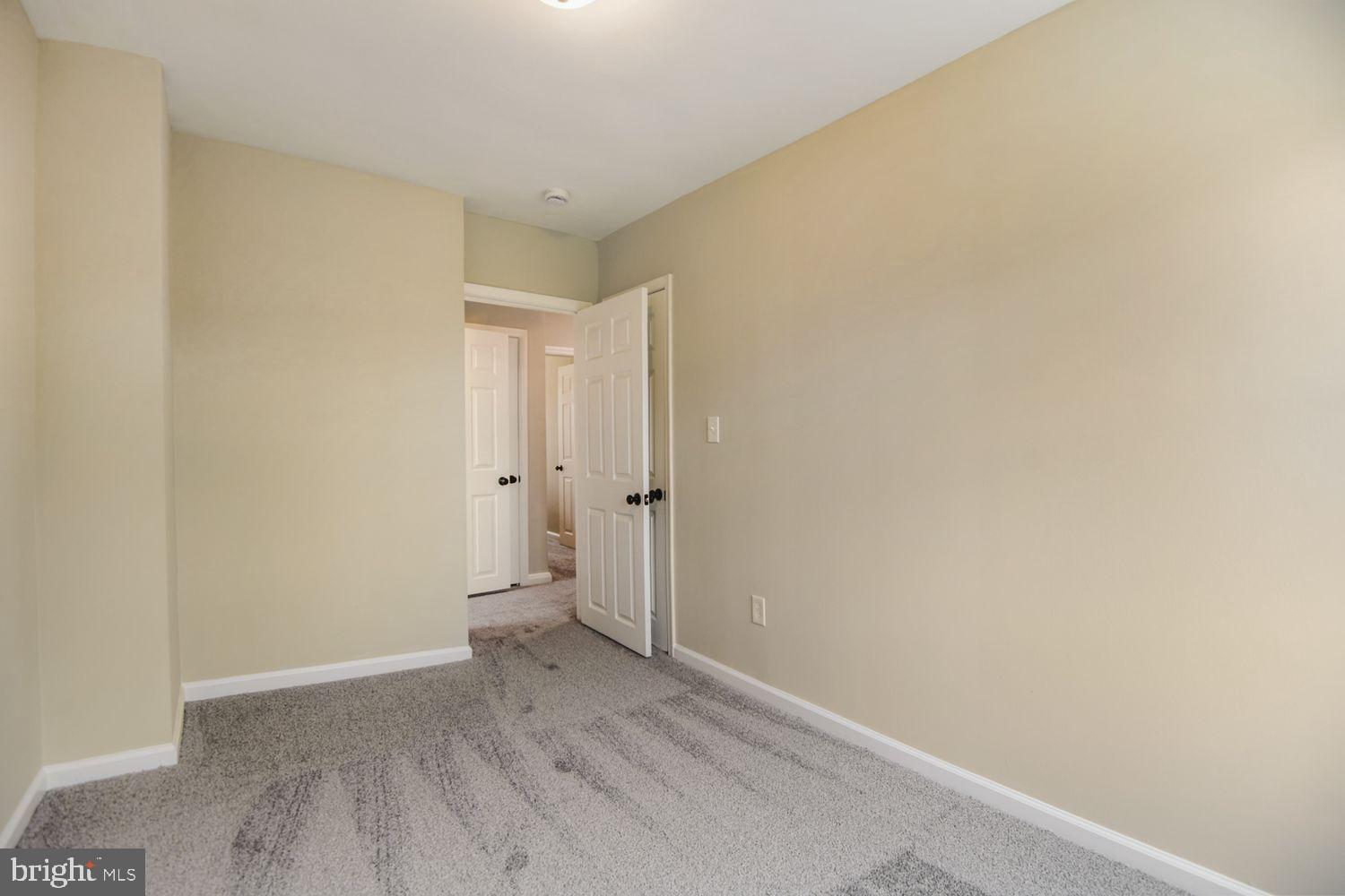 8301 Kendale Road Parkville, MD 21234 - Photo 21 of 27