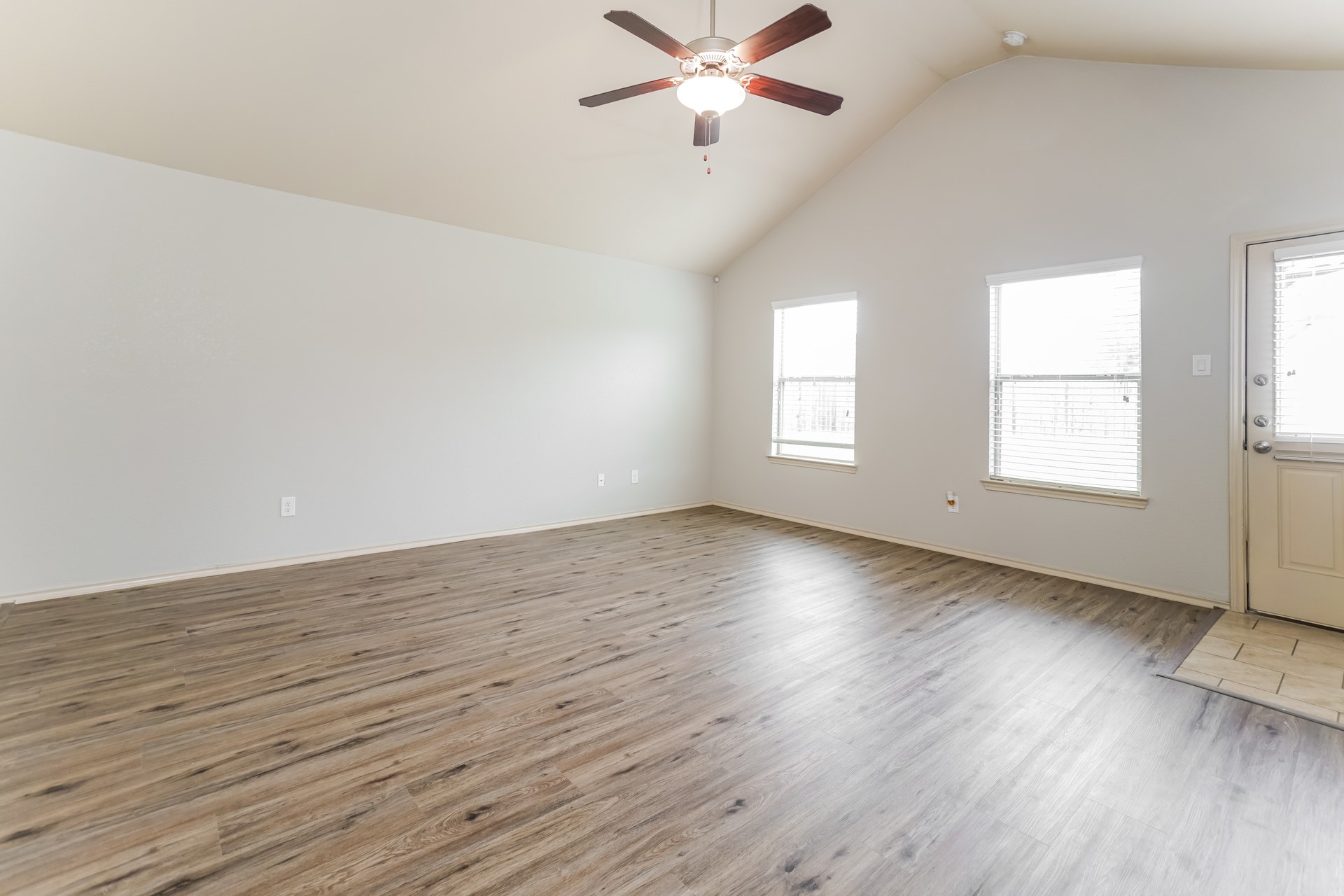 23302 Sawmill Pass Spring, TX 77373 - Photo 4 of 16