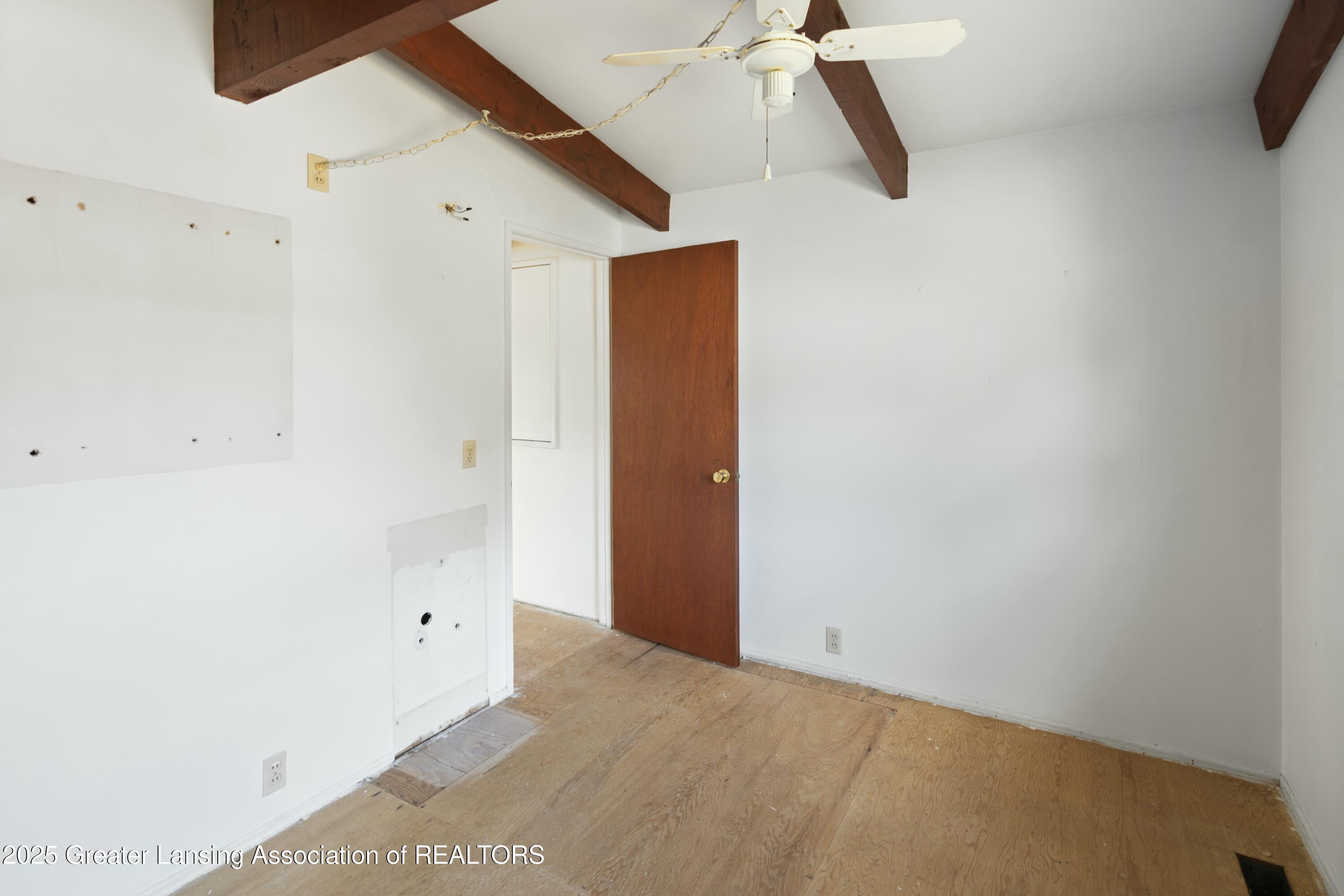 16682 Marsh Road East Lansing, MI 48823 - Photo 29 of 55 tempImagexehlXx