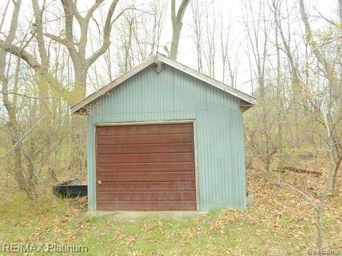 2589 North Hughes Road Howell, MI 48855 - Photo 6 of 12