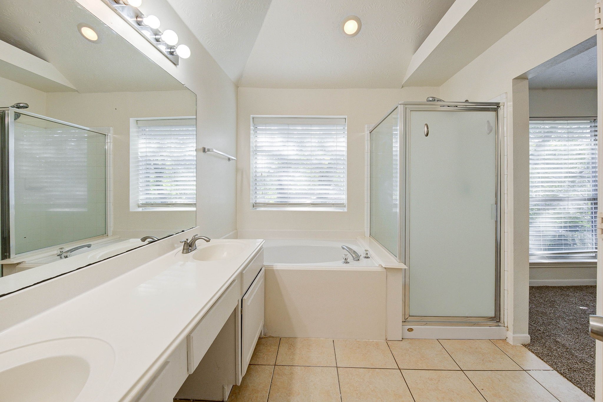 1326 Chesterpoint Drive Spring, TX 77386 - Photo 28 of 40