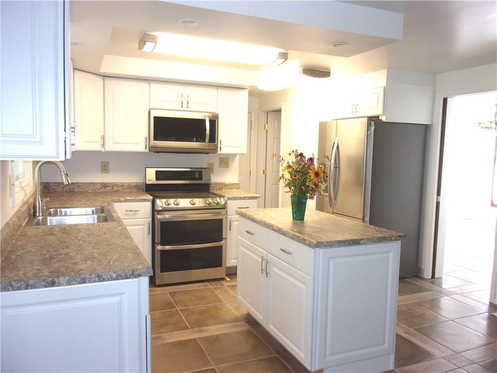2690 Farm Spur Road Irwin, PA 15642 - Photo 14 of 19 Gallery Image 14
