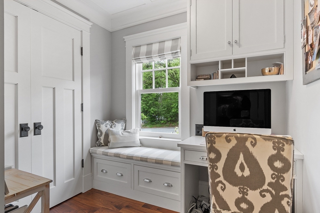 2 Eastman Road Andover, MA 01810 - Photo 20 of 42 Gallery Image 20