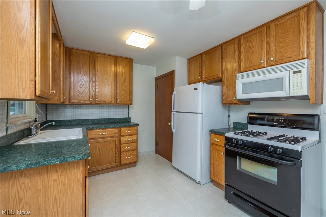 13723 Granger Road Cleveland, OH 44125 - Photo 8 of 31