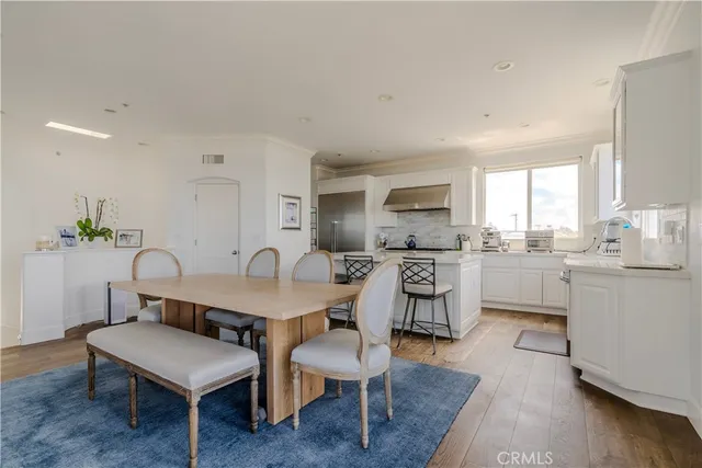 $22,000 | 300 19th Street, Manhattan Beach, CA 90266