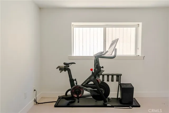 $22,000 | 300 19th Street, Manhattan Beach, CA 90266