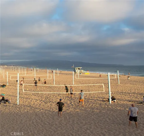 $22,000 | 300 19th Street, Manhattan Beach, CA 90266