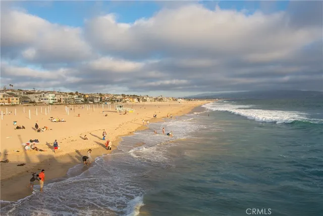 $22,000 | 300 19th Street, Manhattan Beach, CA 90266