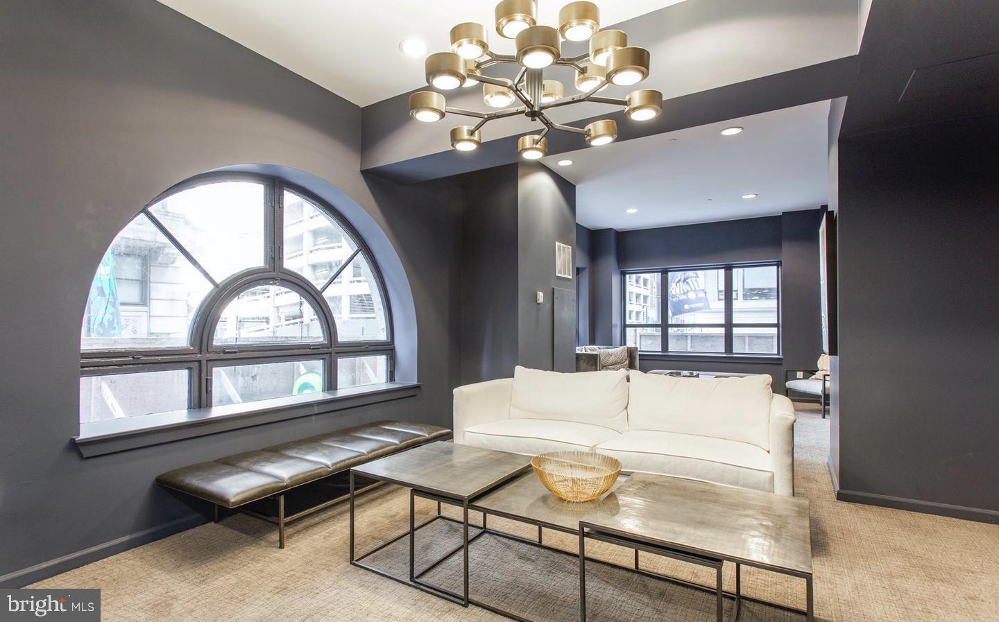 1425 Locust Street, Unit 28A Philadelphia, PA 19102 - Photo 31 of 36