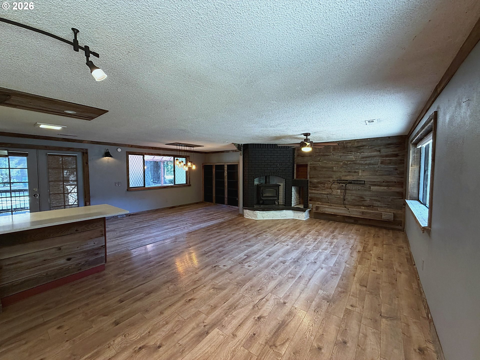 23529 Trillium Hollow Road Oregon City, OR 97045 - Photo 3 of 44