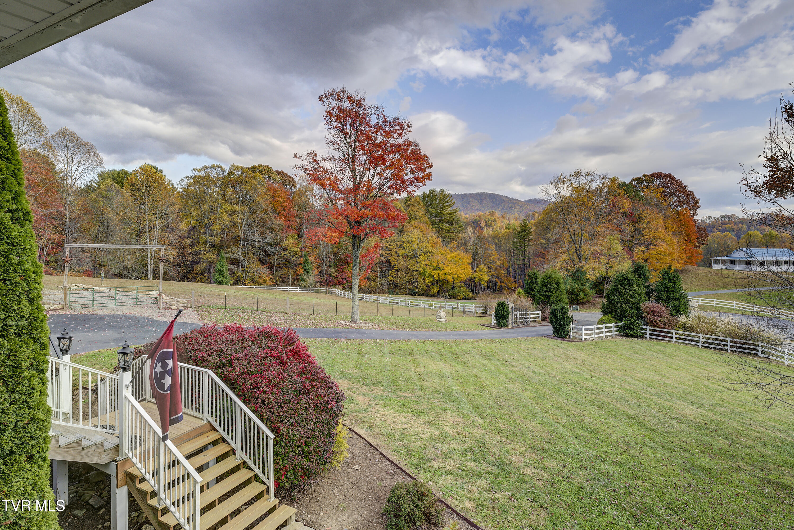 1008 Holly Meadow Road Mountain City, TN 37683 - Photo 101 of 121 HollyMeadow-51