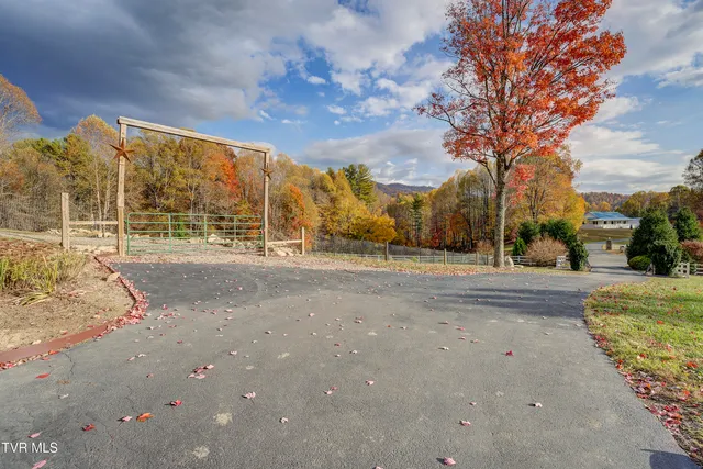 $1,750,000 | 1008 Holly Meadow Road, Mountain City, TN 37683