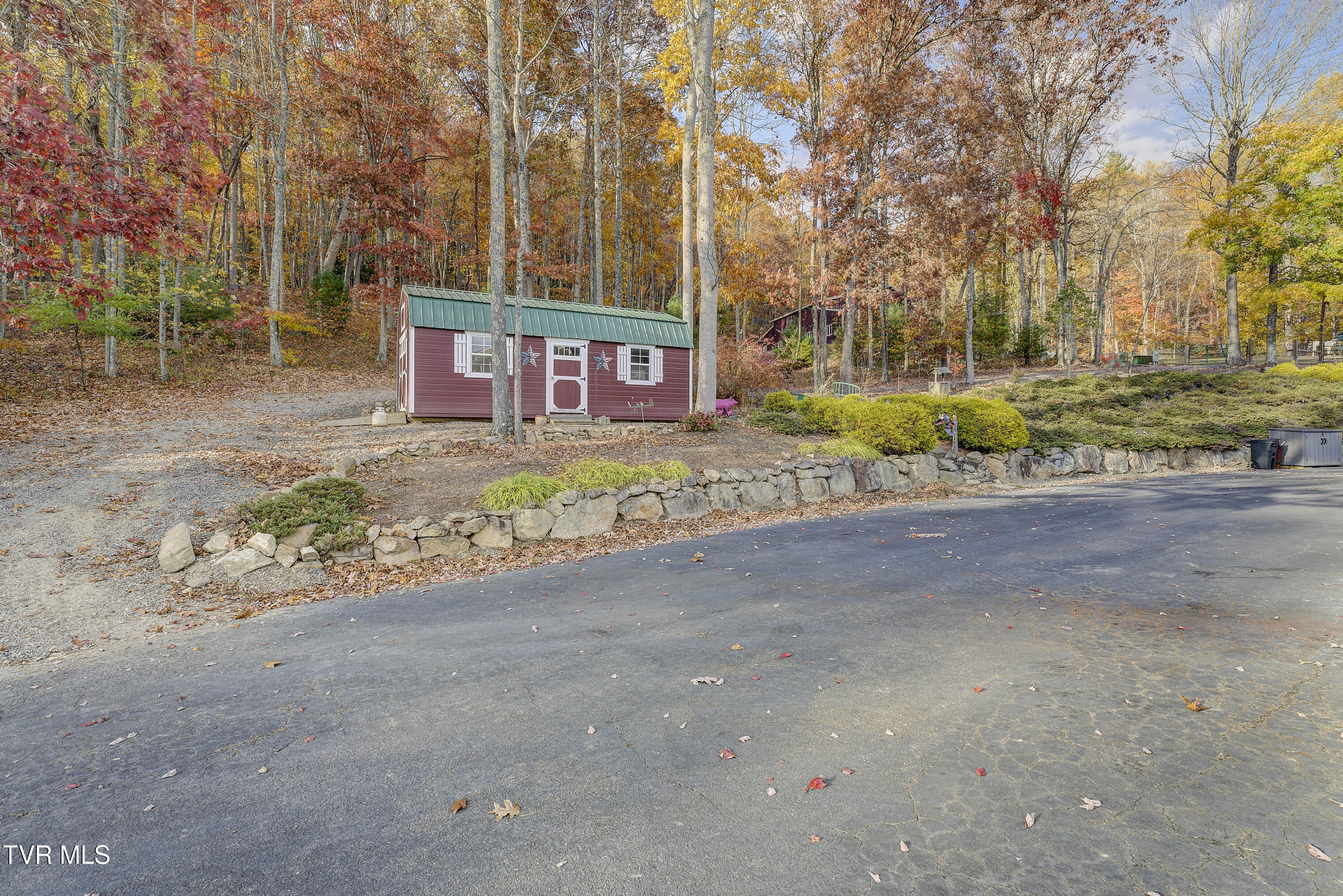 1008 Holly Meadow Road Mountain City, TN 37683 - Photo 106 of 121 HollyMeadow-60