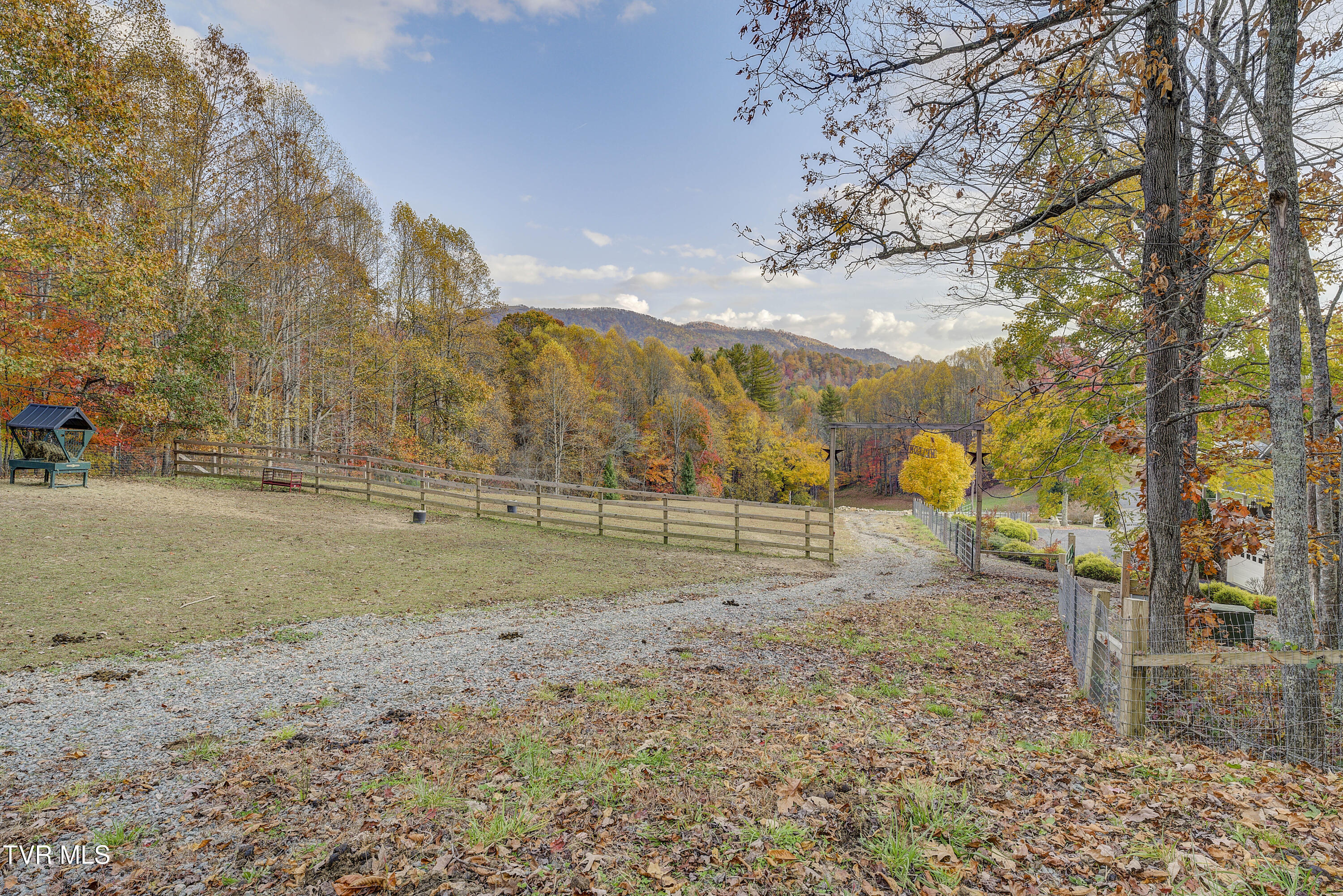 1008 Holly Meadow Road Mountain City, TN 37683 - Photo 112 of 121 HollyMeadow-74