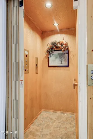 $1,750,000 | 1008 Holly Meadow Road, Mountain City, TN 37683