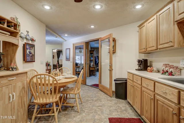 $1,750,000 | 1008 Holly Meadow Road, Mountain City, TN 37683