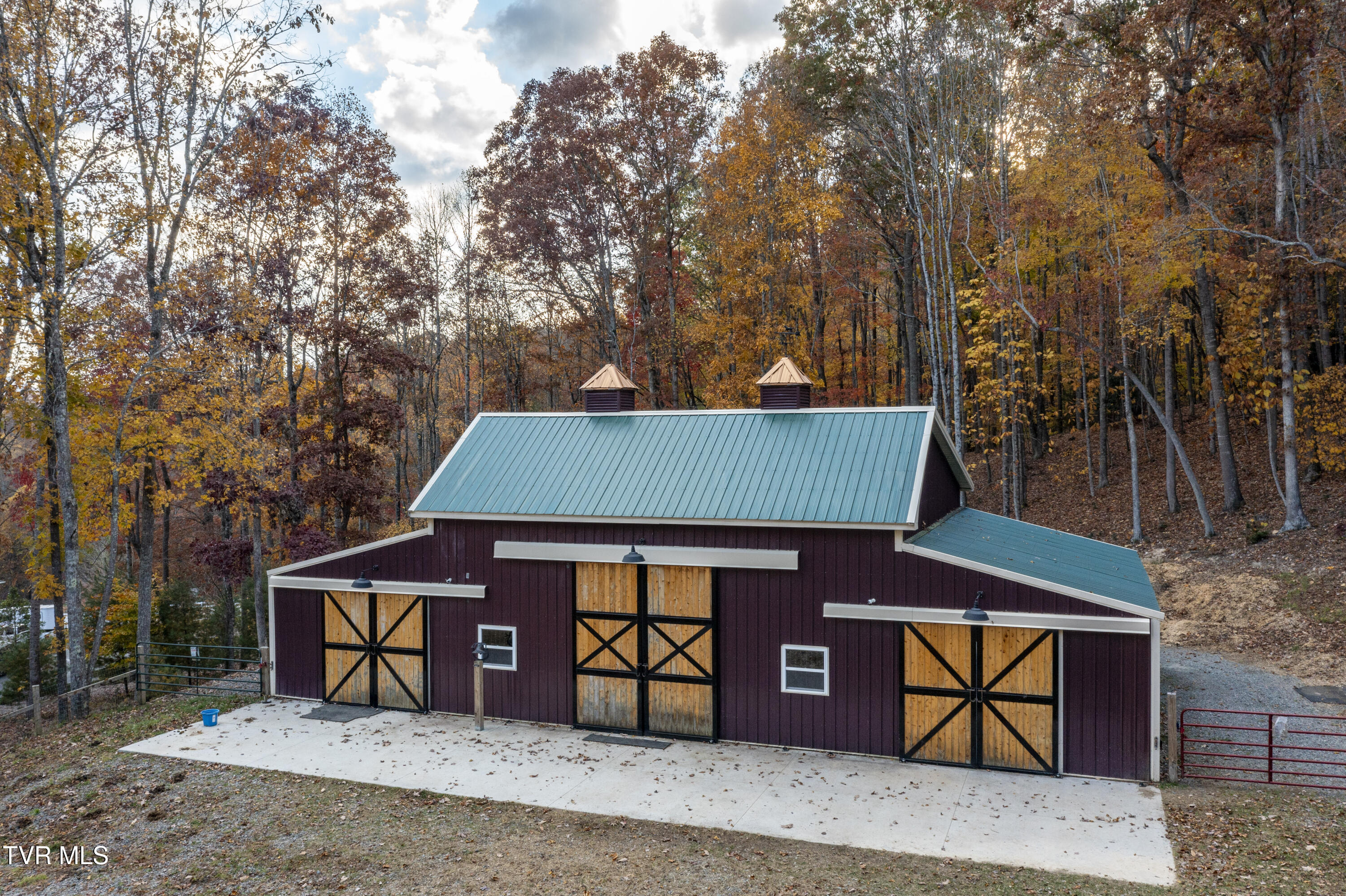 1008 Holly Meadow Road Mountain City, TN 37683 - Photo 51 of 121 Holly-Aerials-13