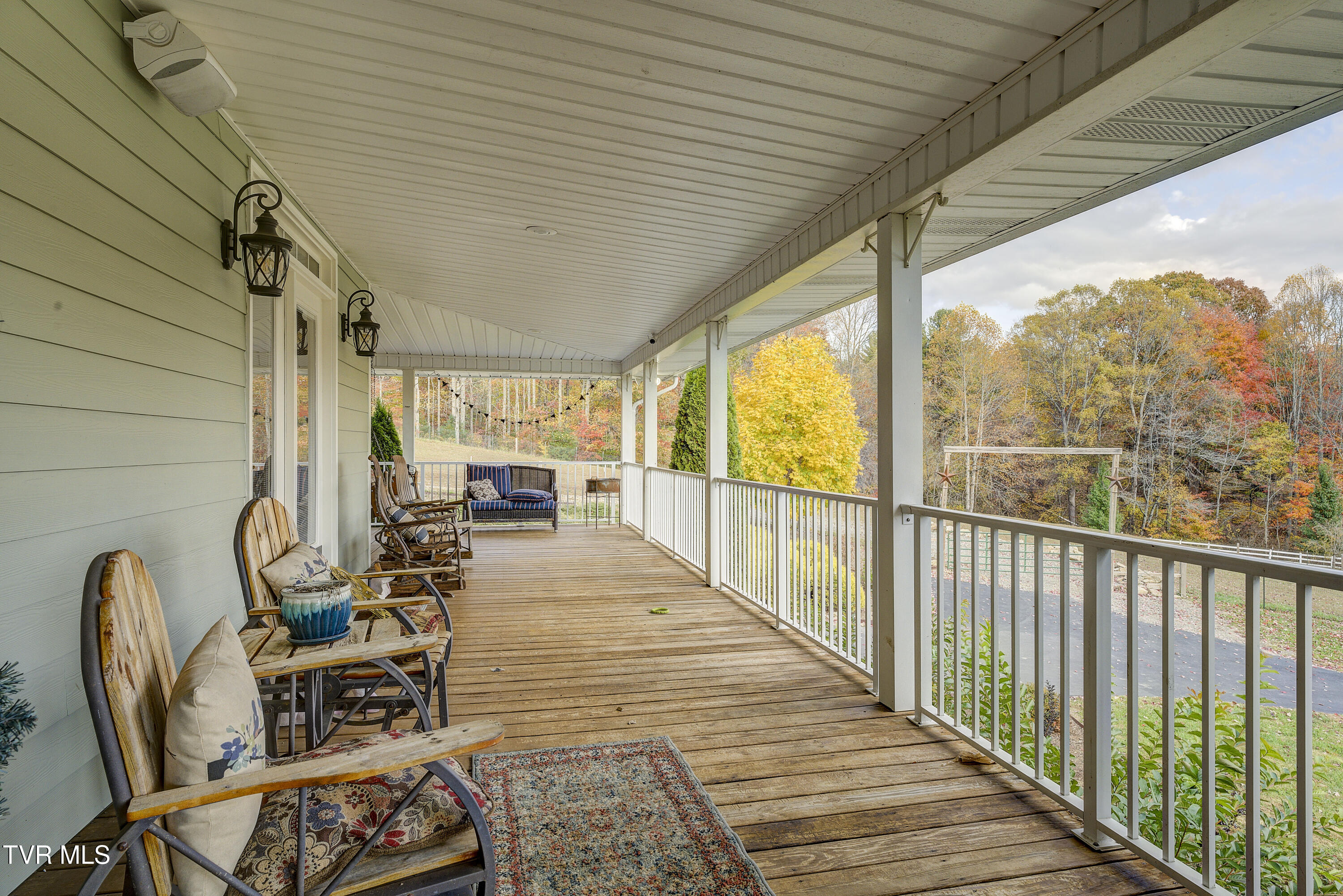 1008 Holly Meadow Road Mountain City, TN 37683 - Photo 6 of 121 HollyMeadow-55